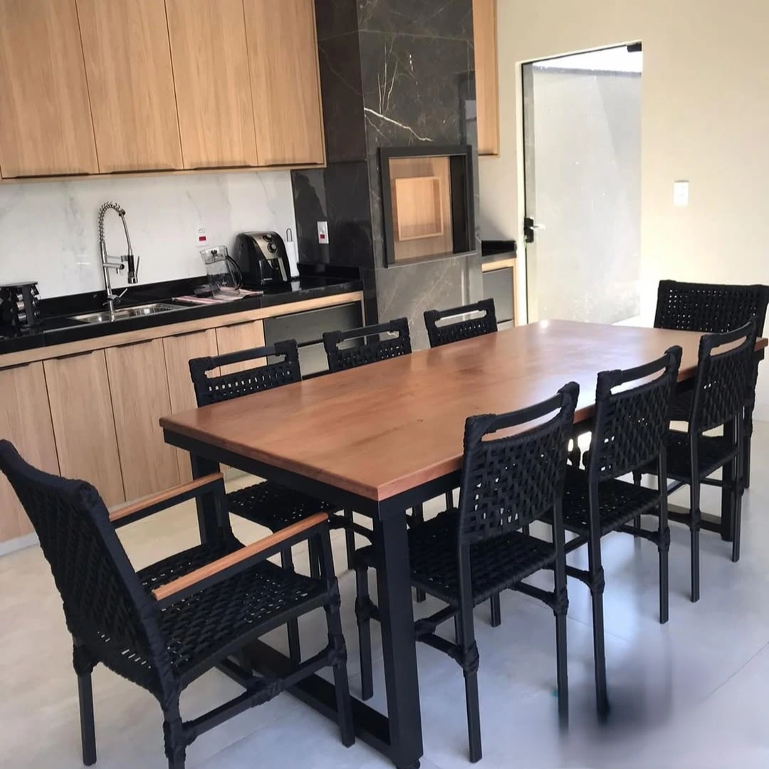 Conjunto de jantar da Poços para área externa