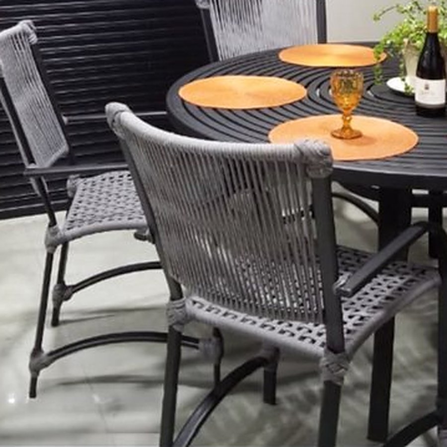 Mesa e cadeiras em alumínio, tela sling