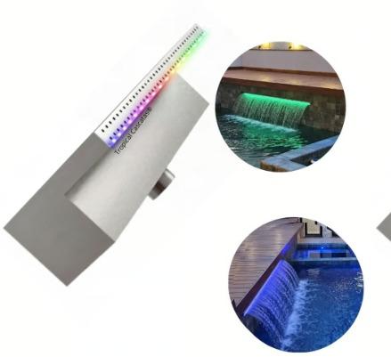 Cascata em inox com iluminação de LED RGB